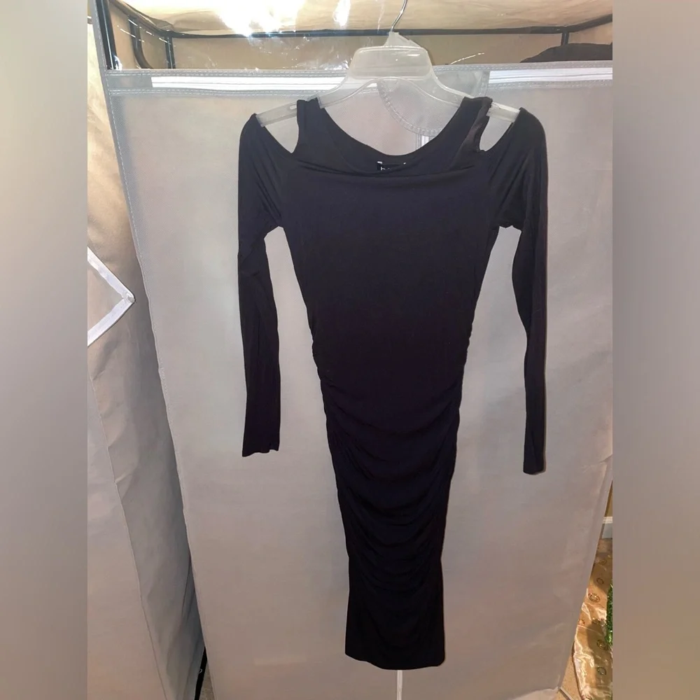 Black Bebe Shoulder Cut Out Scrunch Dress - Picture 1 of 5